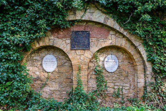 D71_4408-johannisfriedhof.jpg